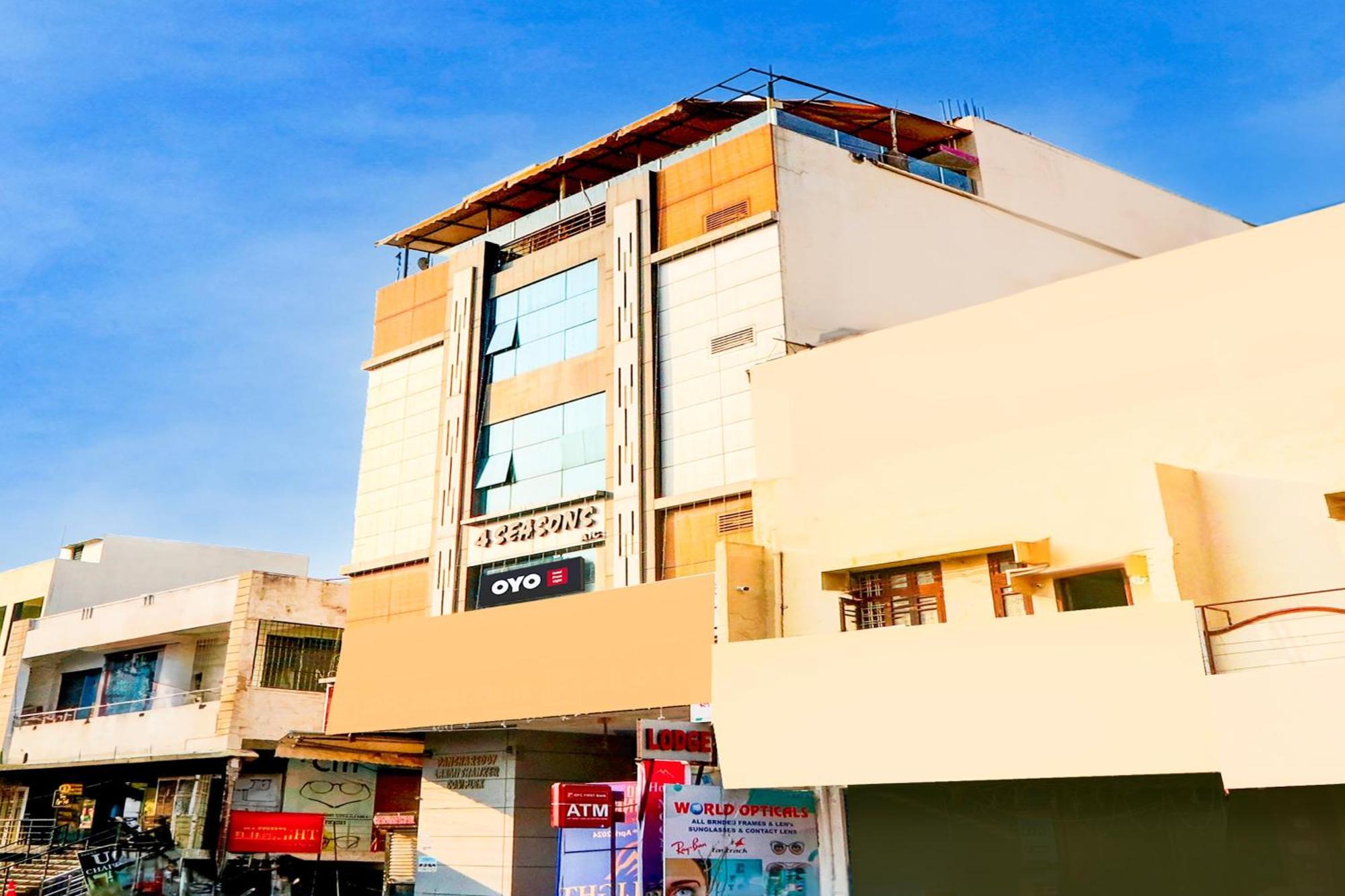 Hotel O Moon Light Nizamabad Ngoại thất bức ảnh