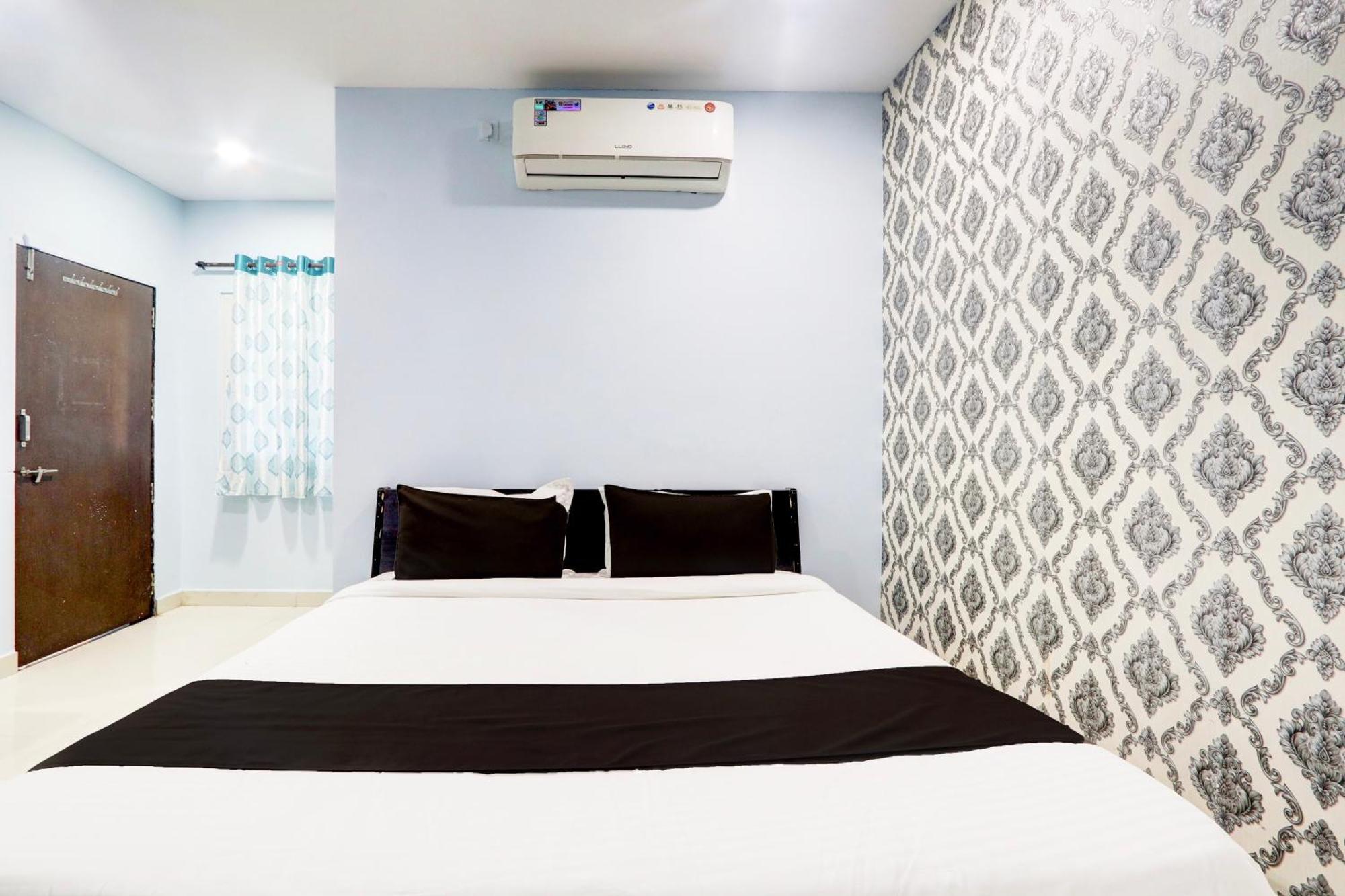 Hotel O Moon Light Nizamabad Ngoại thất bức ảnh